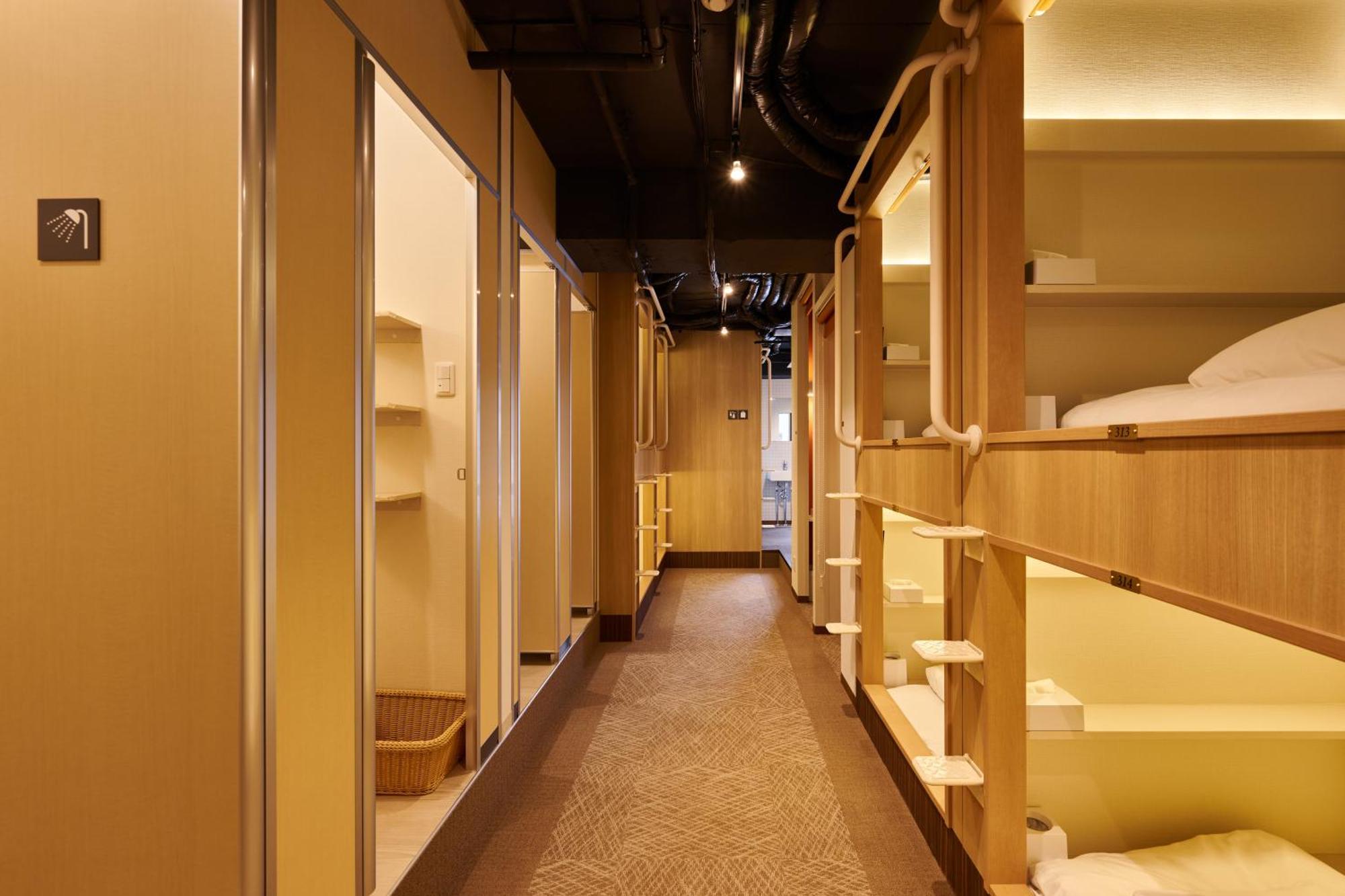 Capsule Hotel Continue Nijojokita 京都 外观 照片