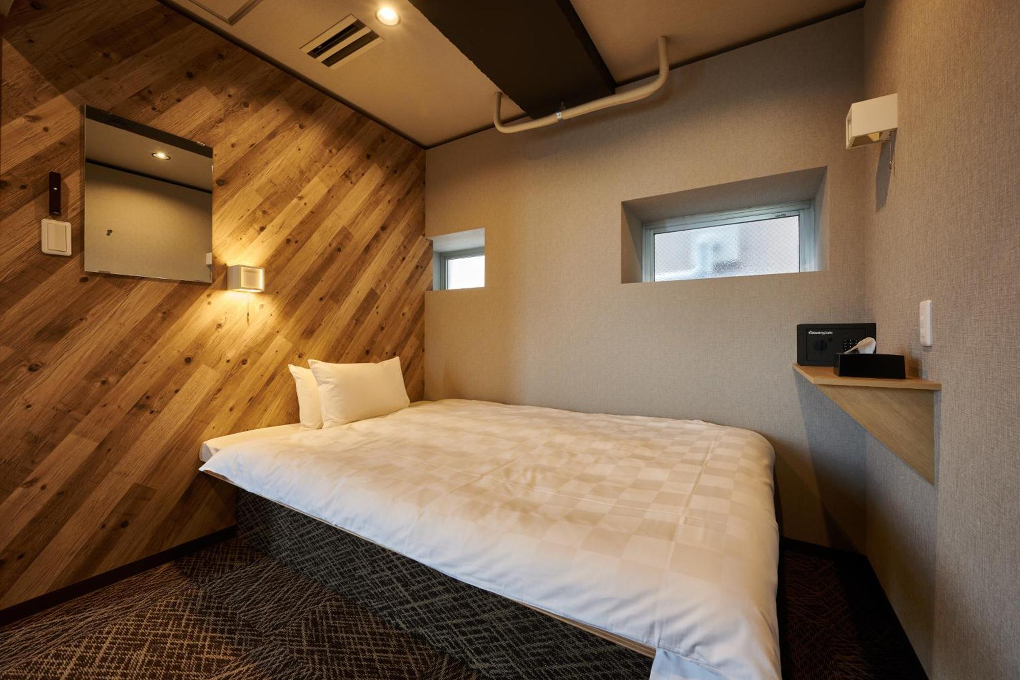 Capsule Hotel Continue Nijojokita 京都 外观 照片